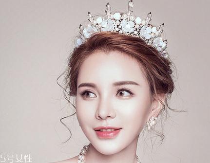 新娘可以自己化妆吗 2018最美新娘妆容造型