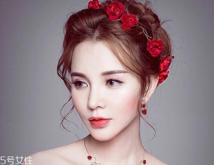 新娘可以自己化妆吗 2018最美新娘妆容造型