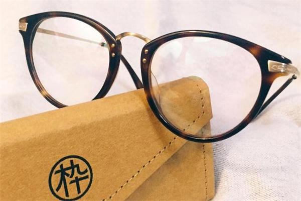 木九十眼镜为什么那么贵 材质工艺都很不错