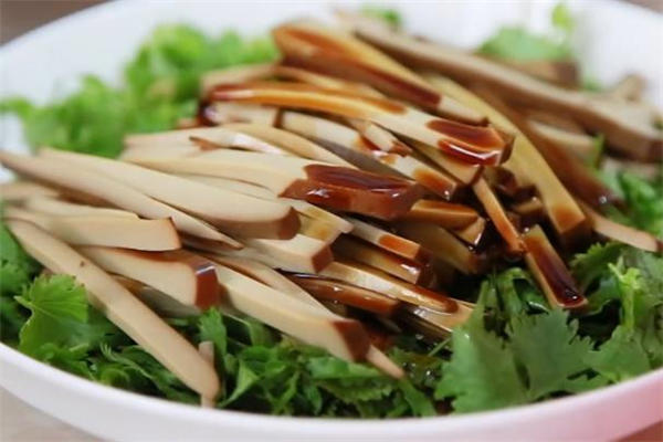 鸡蛋干怎么做好吃 鸡蛋干是什么东西做的