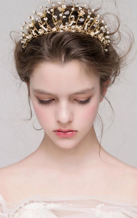 新娘发型图片2018款教程 结婚的时候给化妆师看