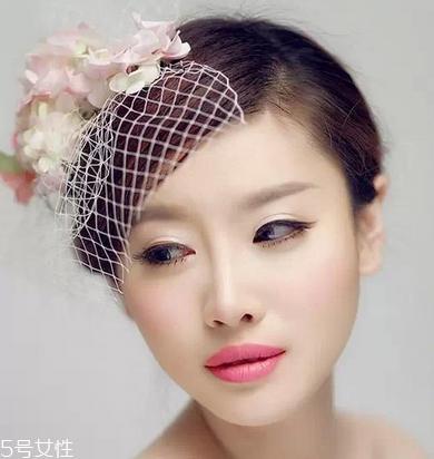 新娘发型图片2018款教程 结婚的时候给化妆师看