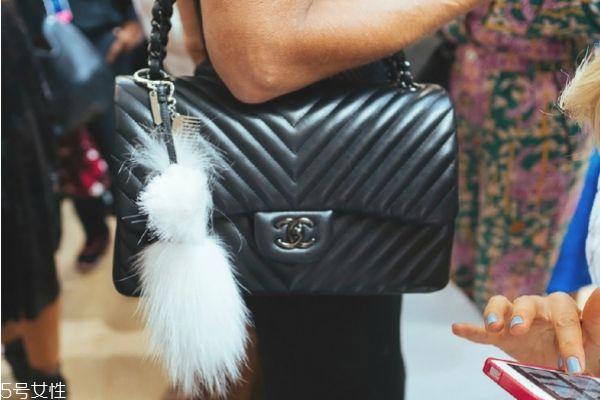 今年流行什么包包款式 2019包包流行这几款