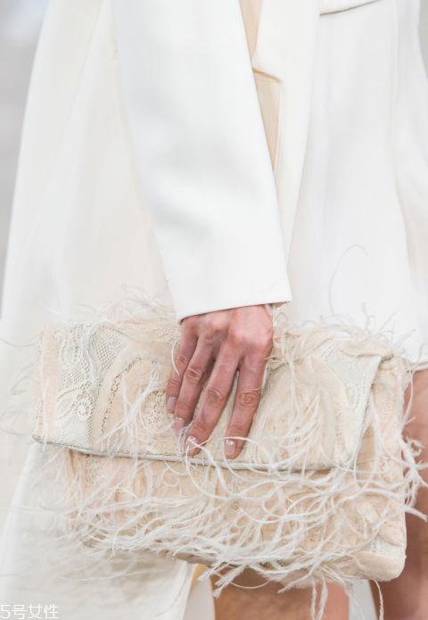 今年流行什么包包款式 2019包包流行这几款