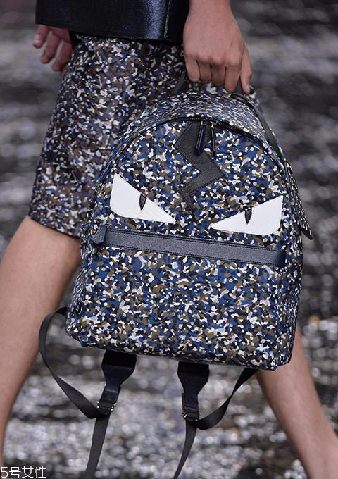 今年流行什么包包款式 2019包包流行这几款