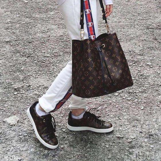 今年流行什么包包款式 2019包包流行这几款