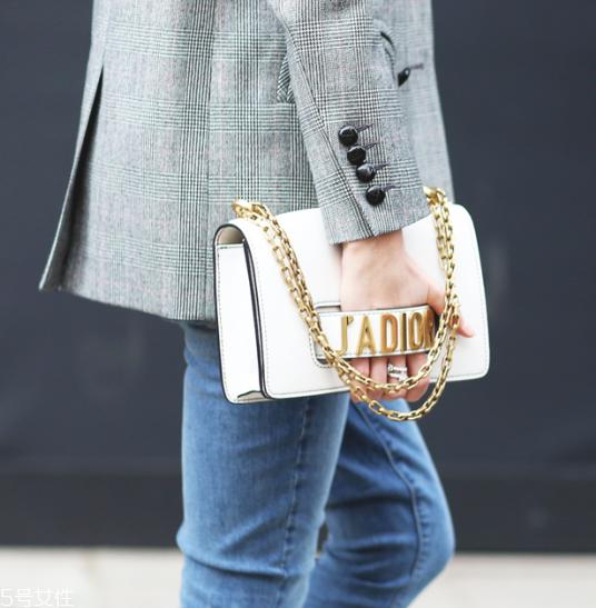 今年流行什么包包款式 2019包包流行这几款