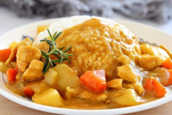 咖喱是什么东西制成的 咖喱的功效和作用