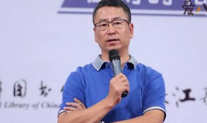 白岩松事件是指什么 白岩松为什么被央视封杀