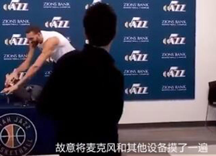 戈贝尔发文道歉，大家一定要保持健康