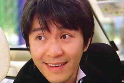 鼻子超级塌的帅哥侧面 十大塌鼻子男明星