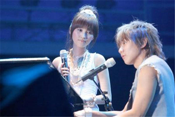 林俊杰金莎承认交往过 林俊杰与金莎分手原因