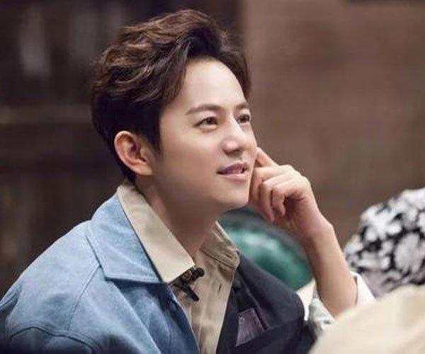 何炅就一点黑料没有吗，何炅出柜黑料谣言吗