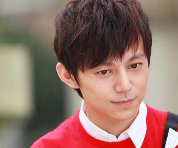 何炅就一点黑料没有吗，何炅出柜黑料谣言吗