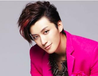 乔任梁为何一年后才落葬