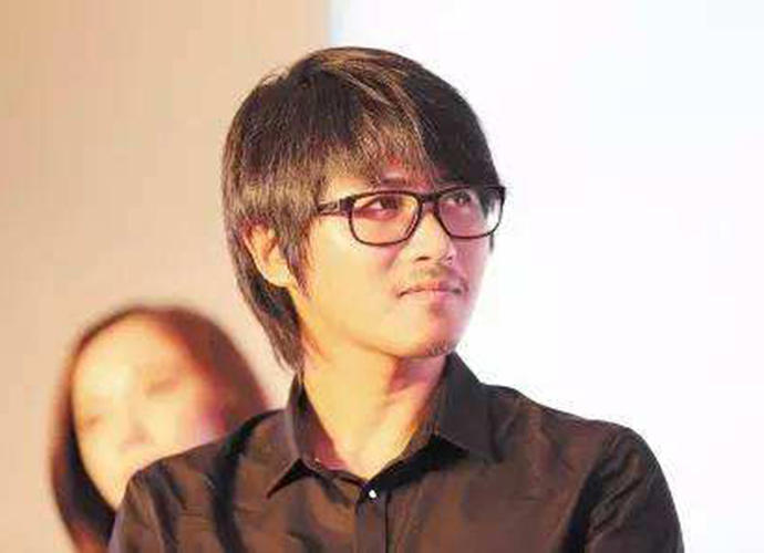 韩寒一夫多妻制怎么回事,韩寒和老婆金丽华爱情
