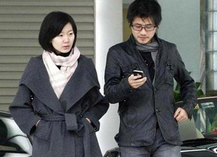 韩寒一夫多妻制怎么回事,韩寒和老婆金丽华爱情