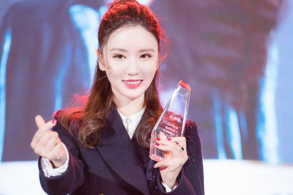 明星张萌老公是谁，说原来老板娘也是不好当