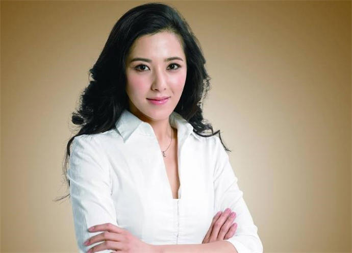 曾黎个人资料简介及老公 曾黎是不是吴军老婆