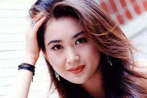 温碧霞是几几年出生的，温碧霞老公是谁