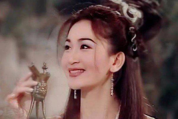 温碧霞是几几年出生的，温碧霞老公是谁