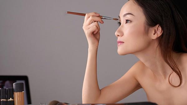 轻熟女抗衰老五大除皱法