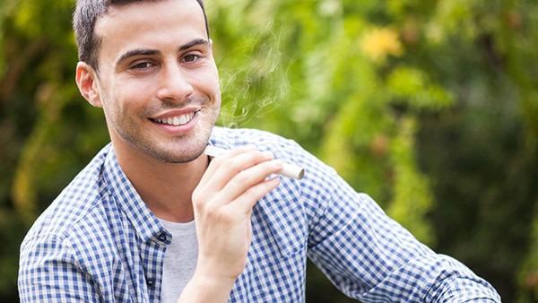 性能力强的男人有哪些特征?男人行不行看腿就知道了