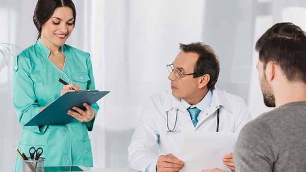 吴镇宇14岁儿子确诊新冠 新冠肺炎有哪些早期症状？