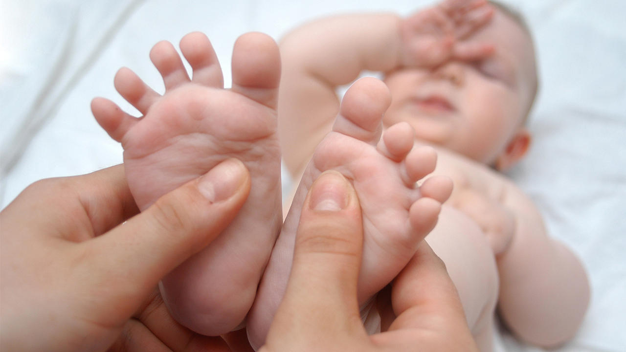 眼部护理按摩手法具体怎么做？眼部护理按摩手法具体如何做