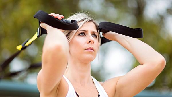 瘦腰瑜伽能轻松解决腰腹部肥胖吗？教你三式瘦腰瑜伽动作