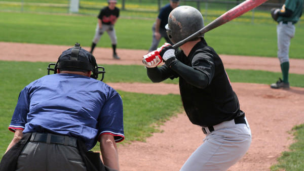 宝宝几岁可以做亲子瑜伽？宝宝练习亲子瑜伽有哪些好处？