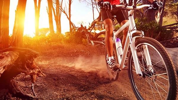 想要减肥的女生可以练瑜伽 7招瑜伽动作帮你减肥塑形