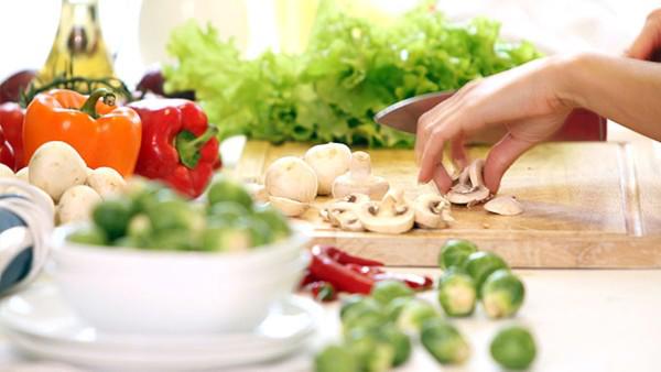 高脂血症患者如何饮食?10种降脂食物帮你“吃”掉血脂