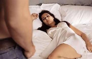 什么姿势可以进入得更深,让她无法自拔后入式你试过吗？