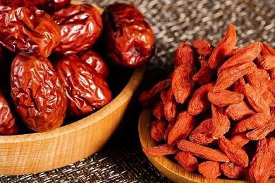 红枣和枸杞一起泡水喝有什么作用