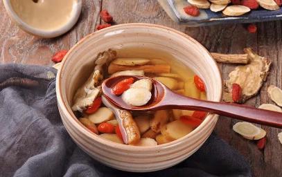 枸杞配什么喝补肾壮阳最好,怎么吃能补肾壮阳