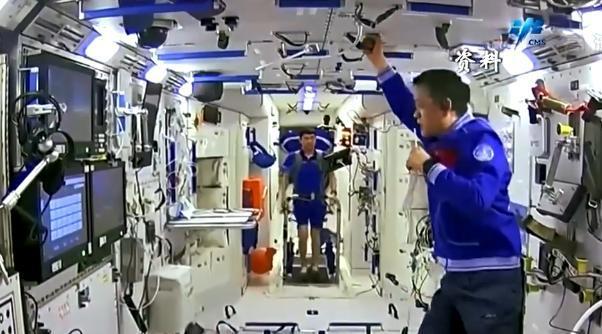 太空出差三人组9月中旬回家