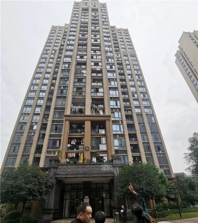 重庆两幼童坠亡案择期宣判