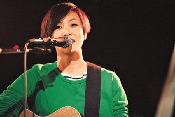 港媒称何韵诗被执法部门关注