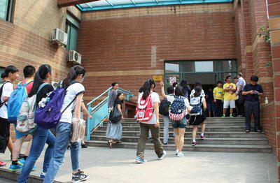 多地明确中小学秋季学期开学时间