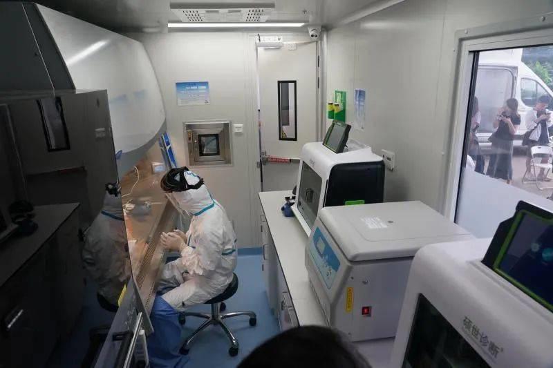 张家界建方舱实验室