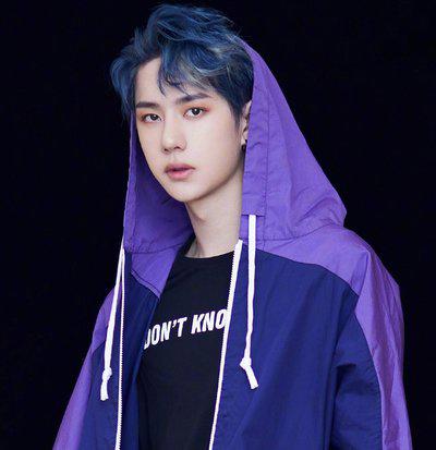 王一博初中毕业了吗