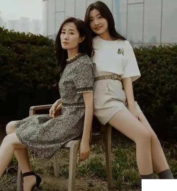 刘敏涛老公是谁呀 刘敏涛现任丈夫是哪位 她是单身吗