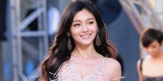 韩国男团酷龙成员具俊晔宣布与大S结婚