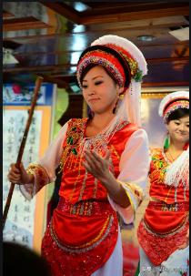 56个民族服装图片【56个民族的风俗和特点一览表】