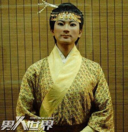 辛追夫人嘴巴里含的是什么 刚出土的样子有点奇怪