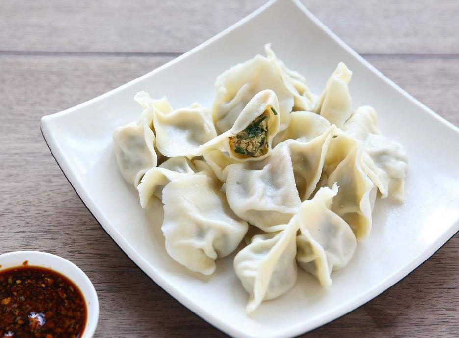 立秋吃饺子的寓意和象征