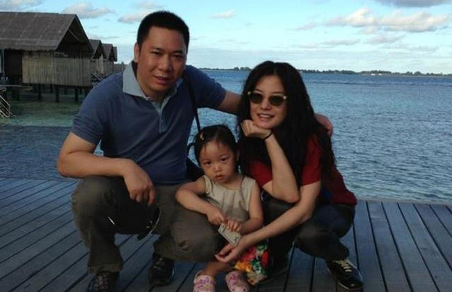 赵薇的小四月长得太像谁