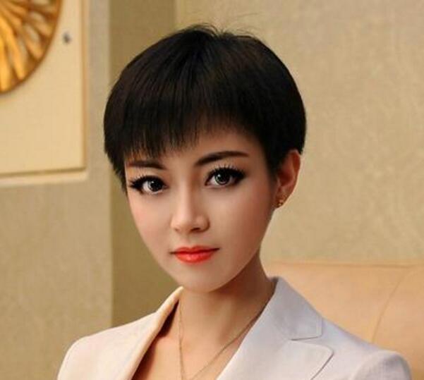 潘春春四部视频是哪四部 自认为比柳岩还性感