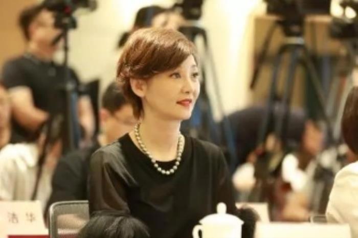 王志文的六位女人 现任老婆陈坚红简历